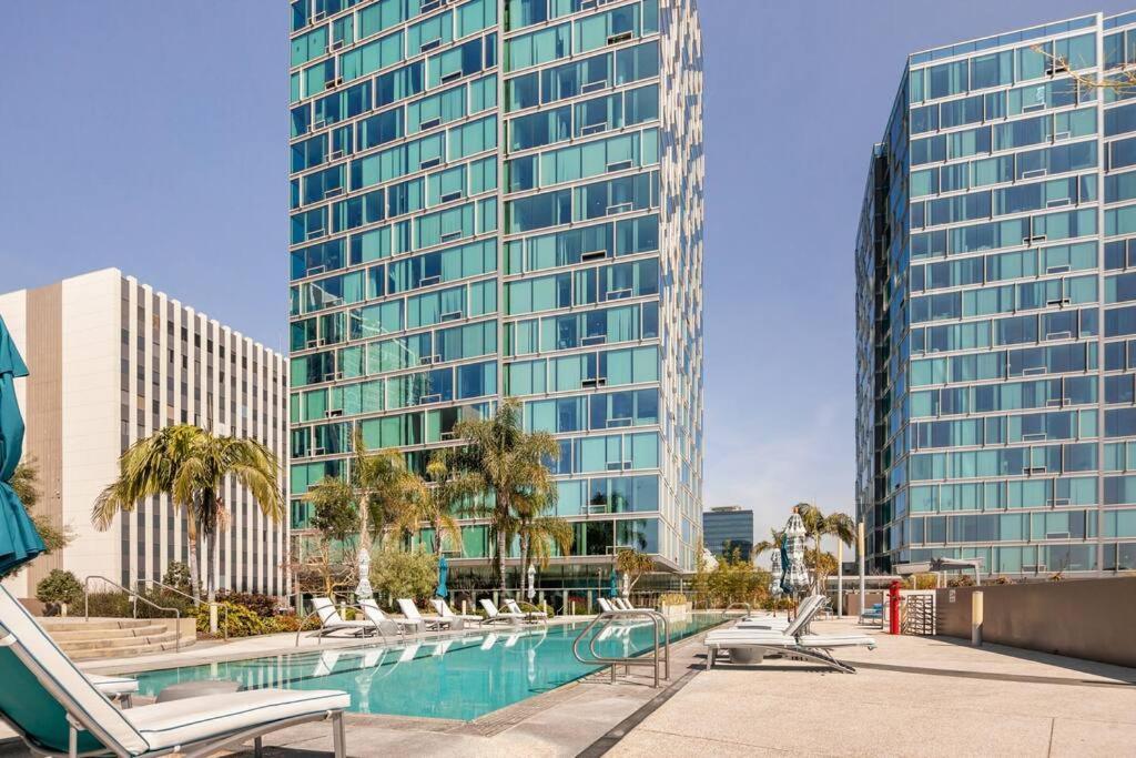 Luxury High Rise Amazlng Views & Secured Parking Appartamento *
