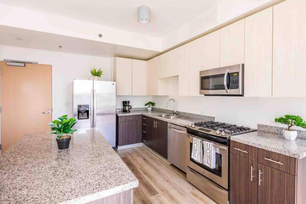Luxury High Rise Amazlng Views & Secured Parking Appartamento Los Angeles