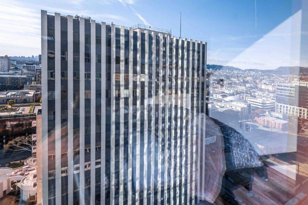 Appartamento Luxury High Rise Amazlng Views & Secured Parking