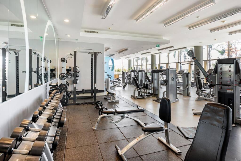 Appartamento Luxury High Rise Amazlng Views & Secured Parking *